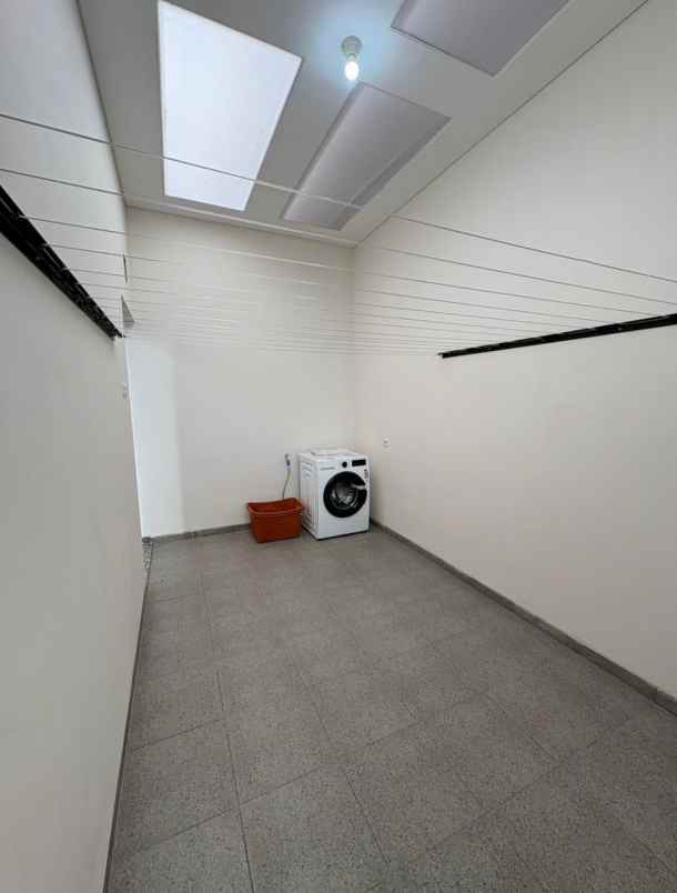 rumah kost eksclusive lokasi bunga dewandaru suhat