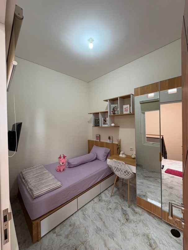 rumah kost eksclusive lokasi bunga dewandaru suhat