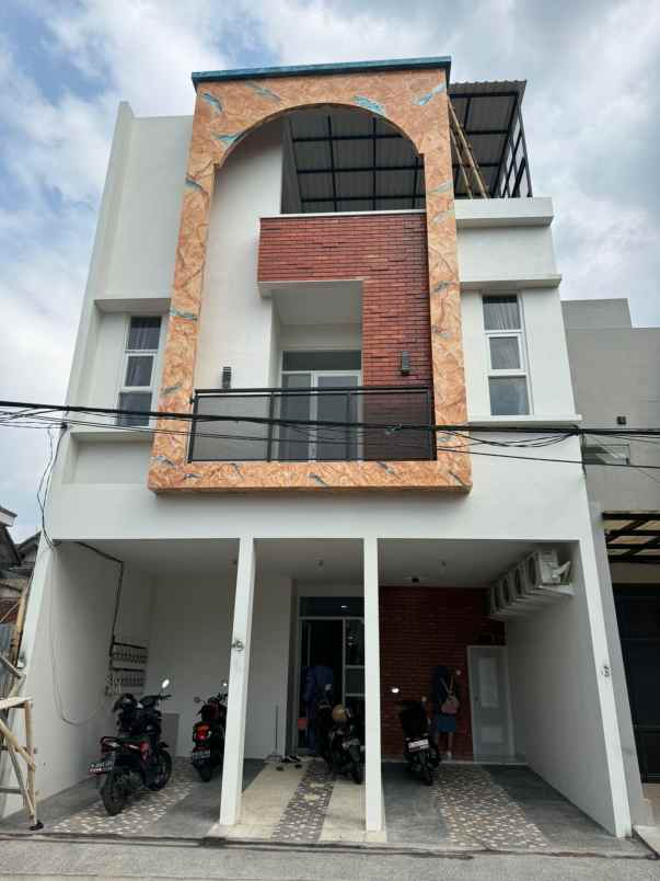 rumah kost siap huni lokasi di tengah kota malang