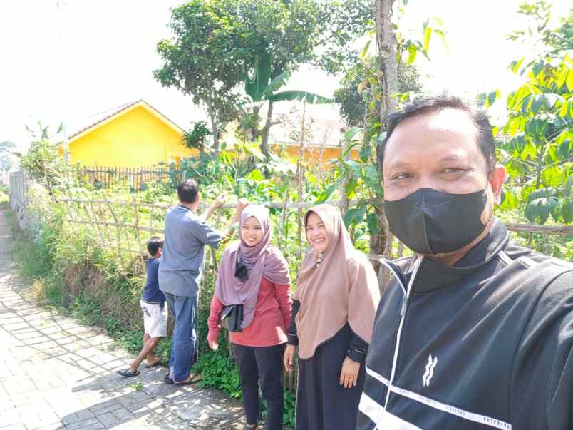 rumah luas dan murah bonus kebun jeruk di bumiaji batu