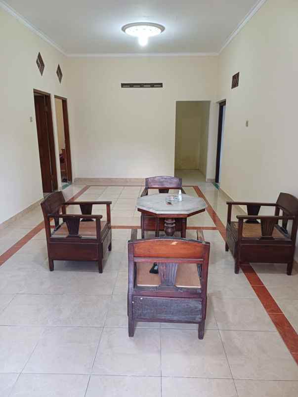 rumah luas halaman lega di berbah sleman