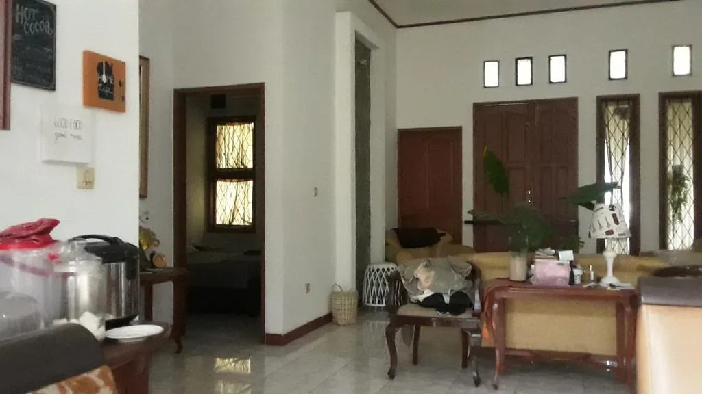 rumah luas strategis di permata bumi arcamanik bandung