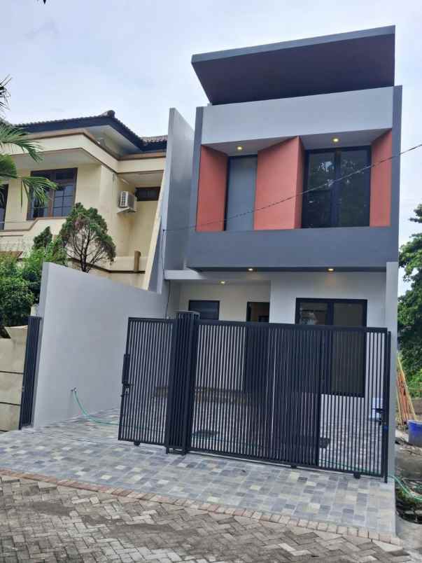 rumah manyar jaya new gress minimalis strategis modern