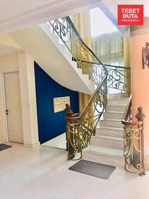 rumah menteng