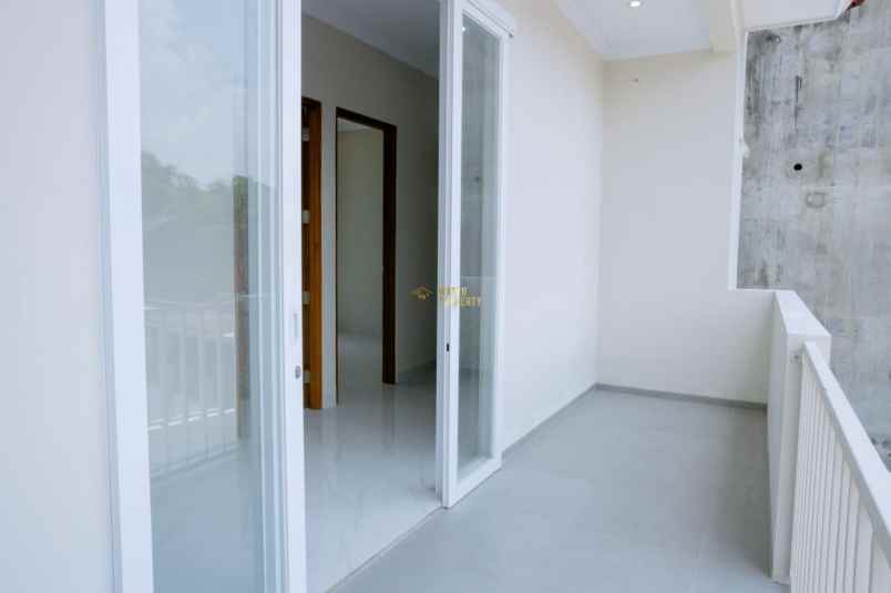 rumah mewah 2 lantai 5 menit dari sleman city hall