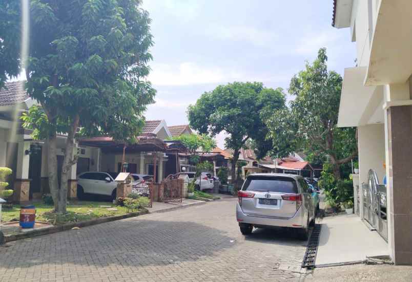 rumah mewah cluster graha dekat kampus undip tembalang