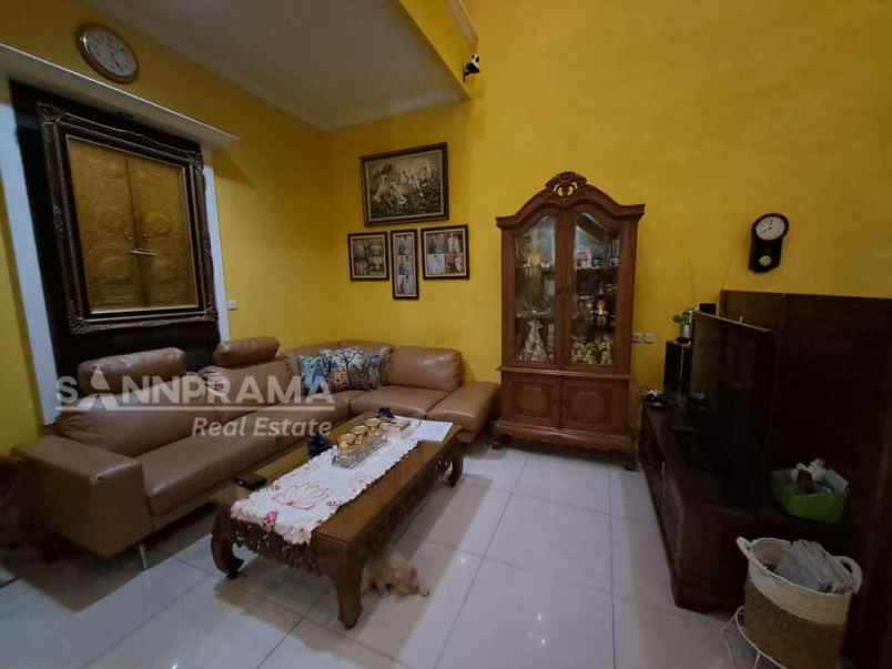 rumah mewah dan luas deket kampus tugu cimanggis fry