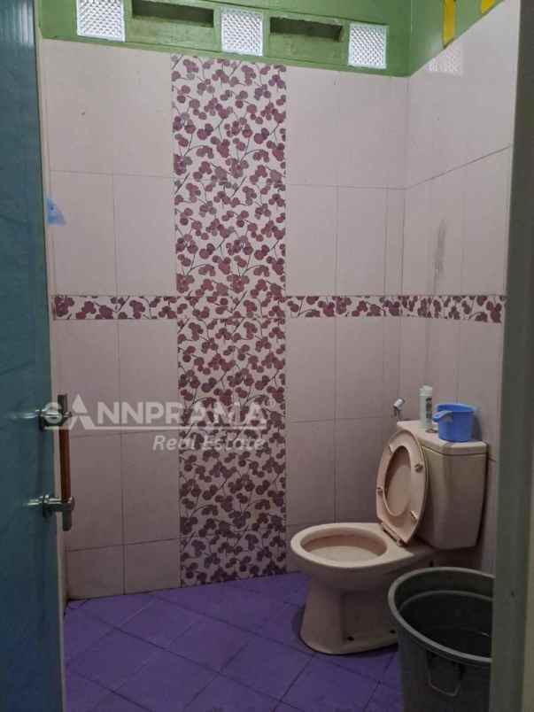 rumah mewah dan luas deket kampus tugu cimanggis fry