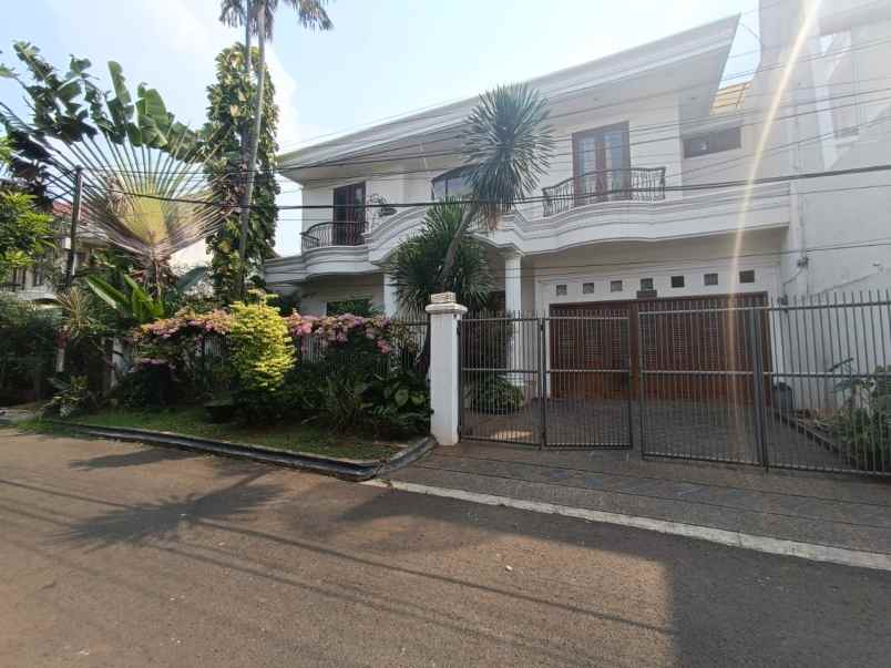 rumah mewah full marmer di pondok kelapa jaktim