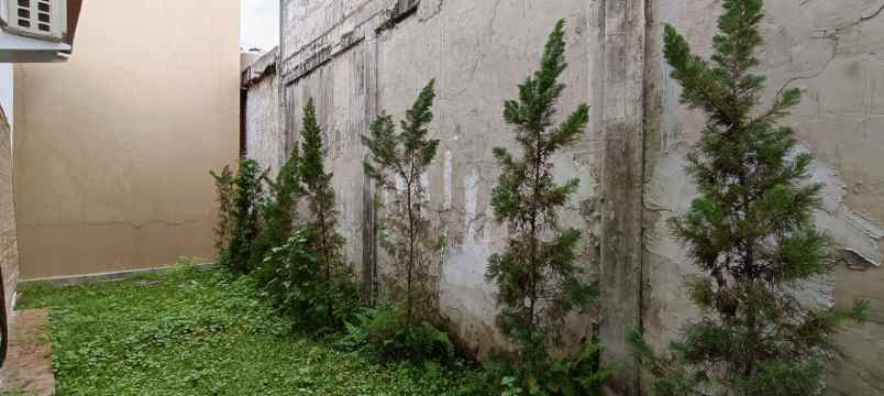 rumah mewah jl cemara gading dalam komplek pemda