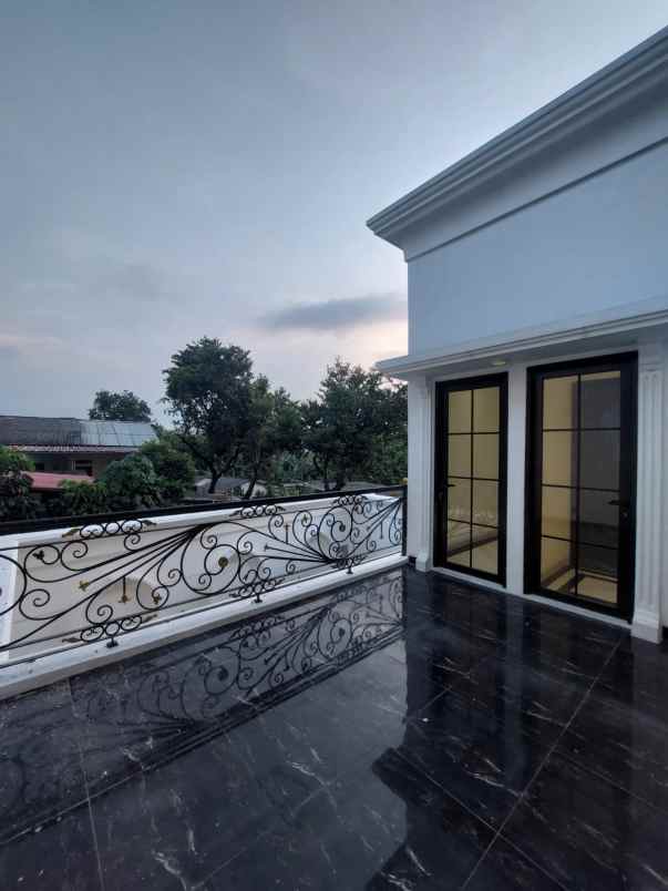 rumah mewah swimming pool jagakarsa jakarta selatan