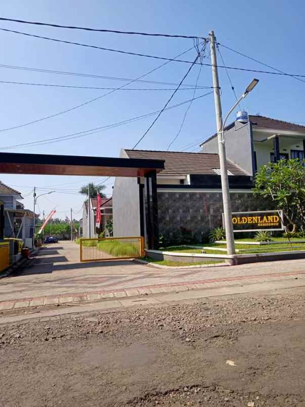 rumah minimalis modern di pakisaji malang