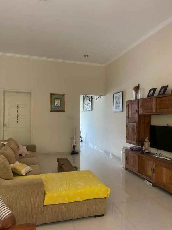 rumah minimalis san antonio pakuwon city