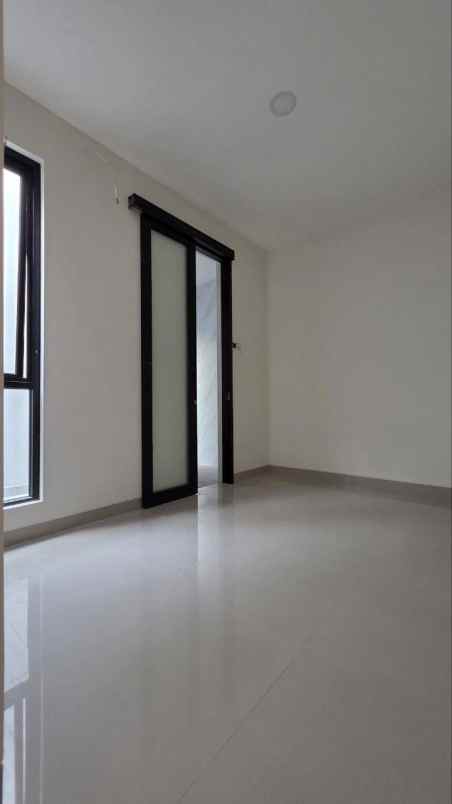 rumah modern di bintaro pondok aren tangsel