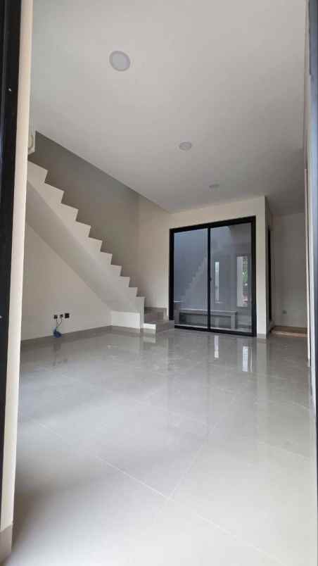 rumah modern di bintaro pondok aren tangsel