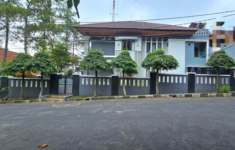 rumah murah gegerkalong luas moderen kota bandung