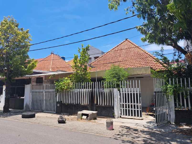 rumah pusat kota jl indragiri