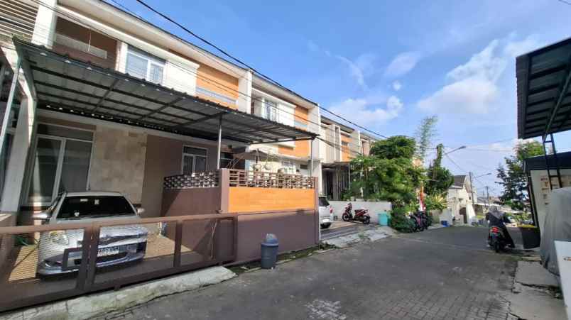 rumah sariwangi regency siap huni 20 menit tol pasteur