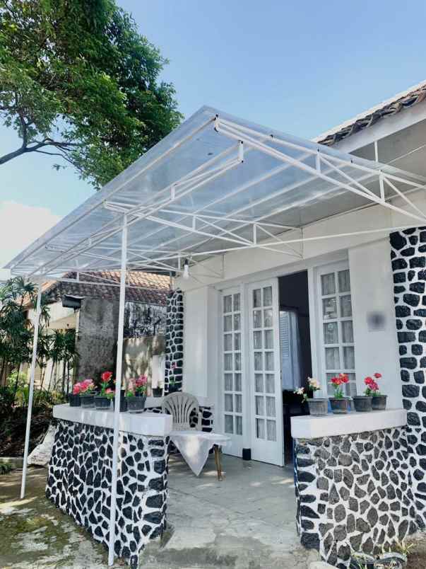 rumah sayap supratman dekat katamso riau bandung