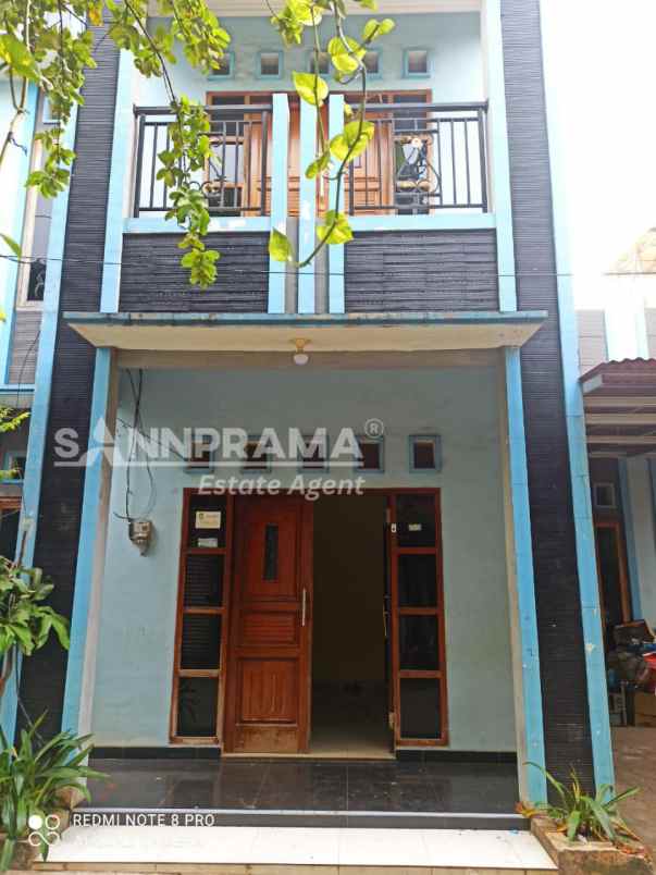 rumah second 2 lantai ciledug rn