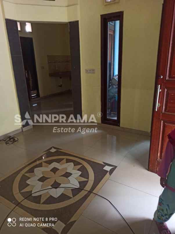 rumah second 2 lantai ciledug rn