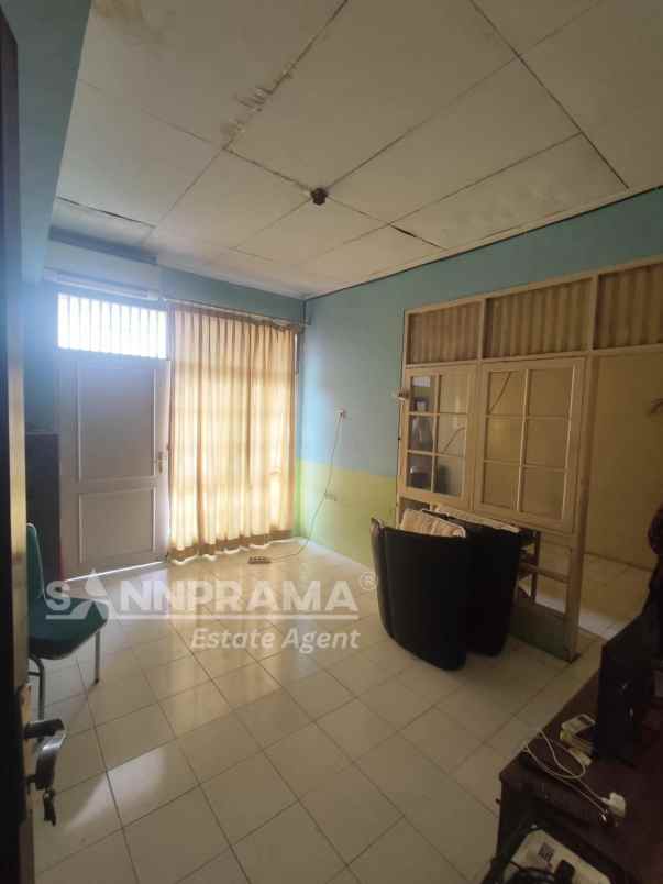 rumah second 2 lantai siap huni di jatiasih lga bks