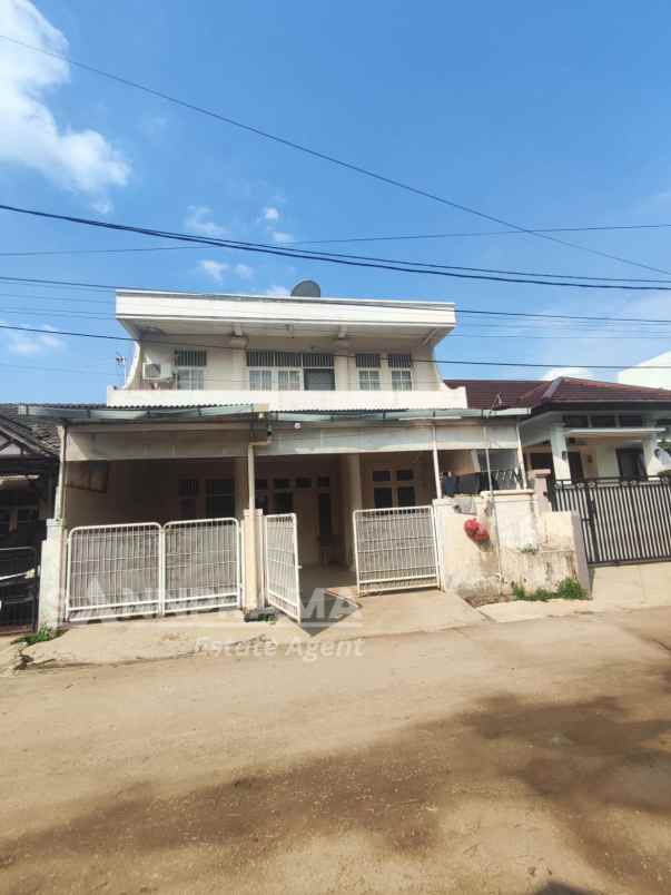 rumah second 2 lantai siap huni di jatiasih lga bks