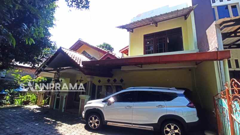 rumah second mewah hook di mampang indah depok