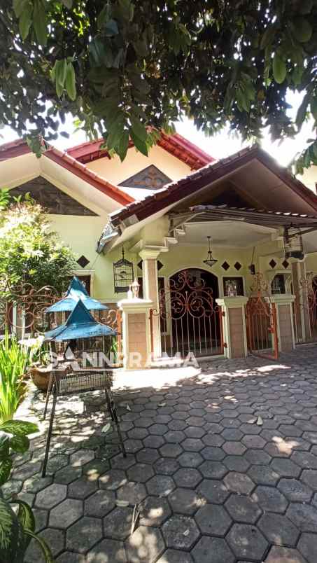 rumah second mewah hook di mampang indah depok