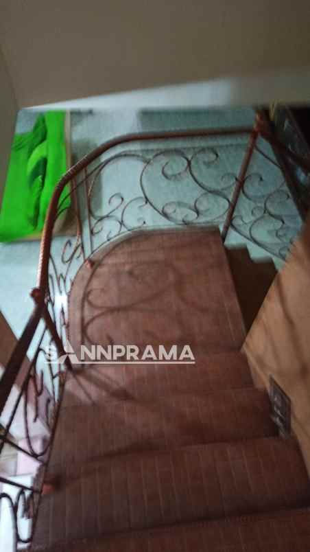 rumah second mewah hook di mampang indah depok