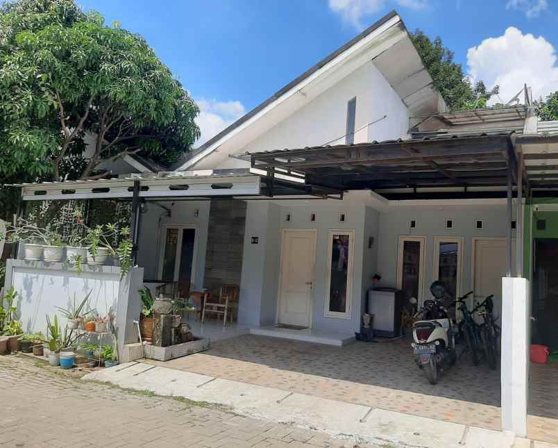 rumah second murah mewah pamulang tangerang selatan