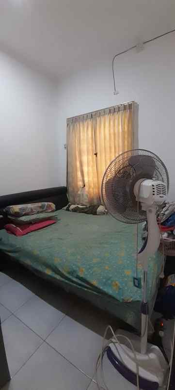 rumah secondary dalam cluster di pondok aren tangsel