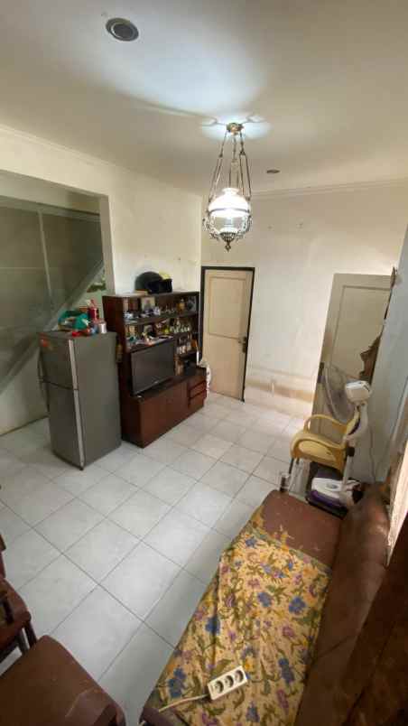 rumah secondary dalam cluster di pondok aren tangsel