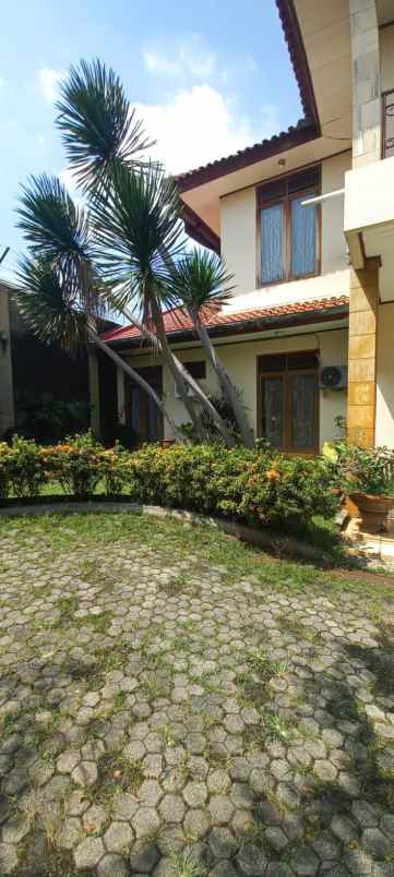 rumah siap huni 10 kamar tidur tanah baru beji depok