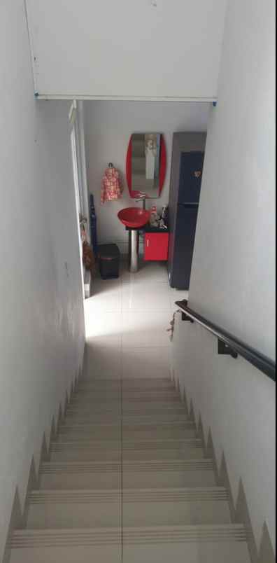 rumah siap huni di sakura regency 3 bekasi