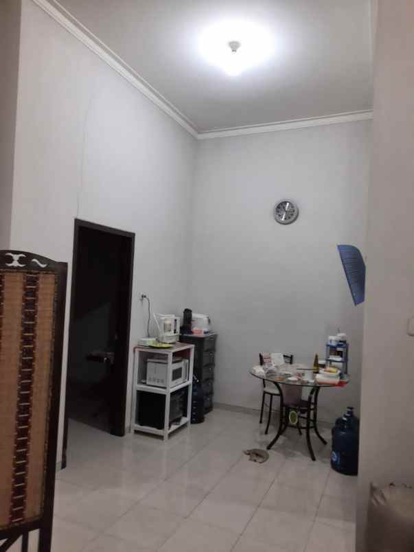 rumah siap huni lokasi kawasan elit permata jingga