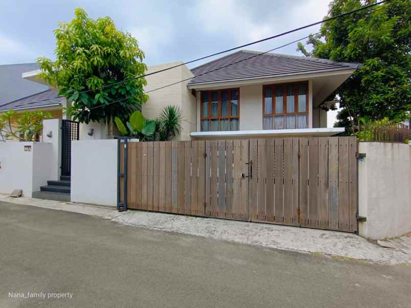 rumah siap huni semi furnished di area joglo jakbar