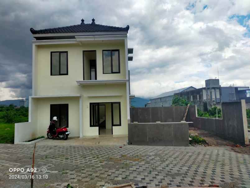 rumah villa islami jawa modern di graha arna kota batu