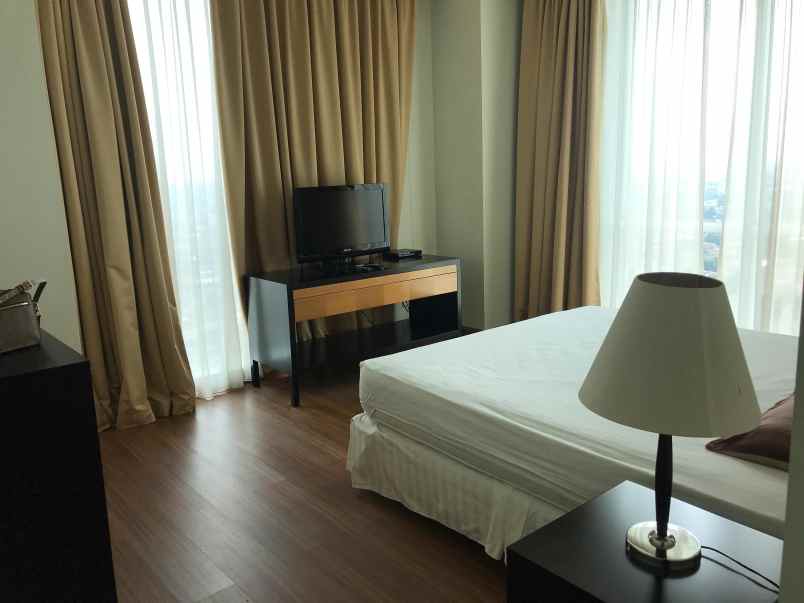 sewa pakubuwono view 2 br full furnished