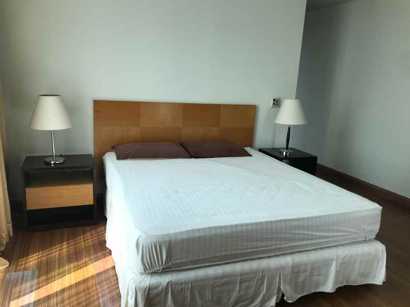 sewa pakubuwono view 2 br full furnished