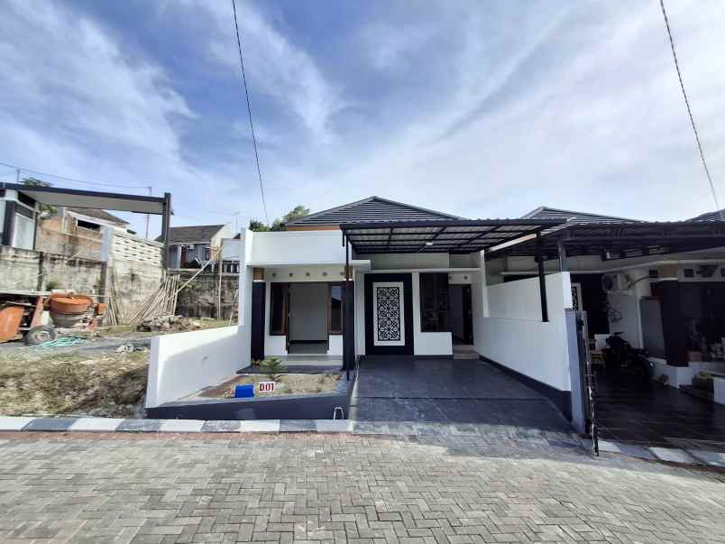 sisa 1 unit rumah terlaris belakang kampus umy jogja