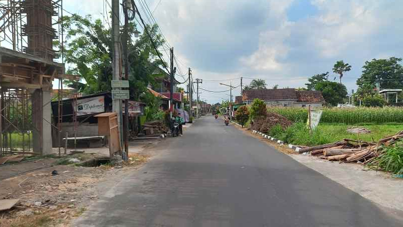 tanah jogja dekat pasar gentan jl kaliurang km 10 shm