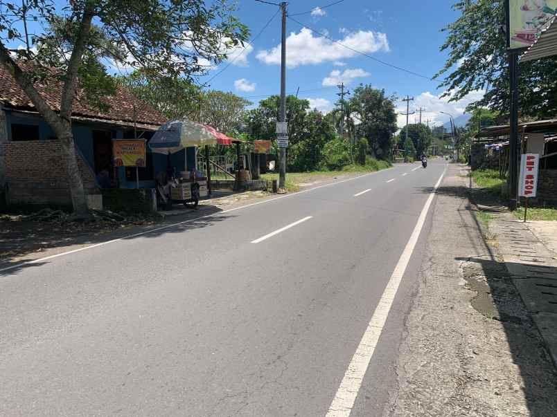 tanah mangku jalan raya cocok bangun usaha area sleman