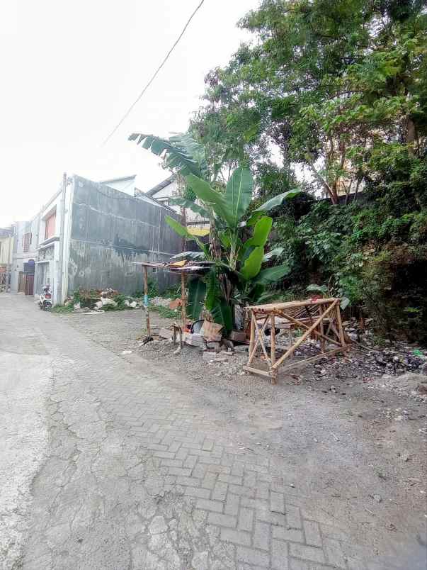 tanah pekarangan di kaliurang km 14 mepet tembok uii