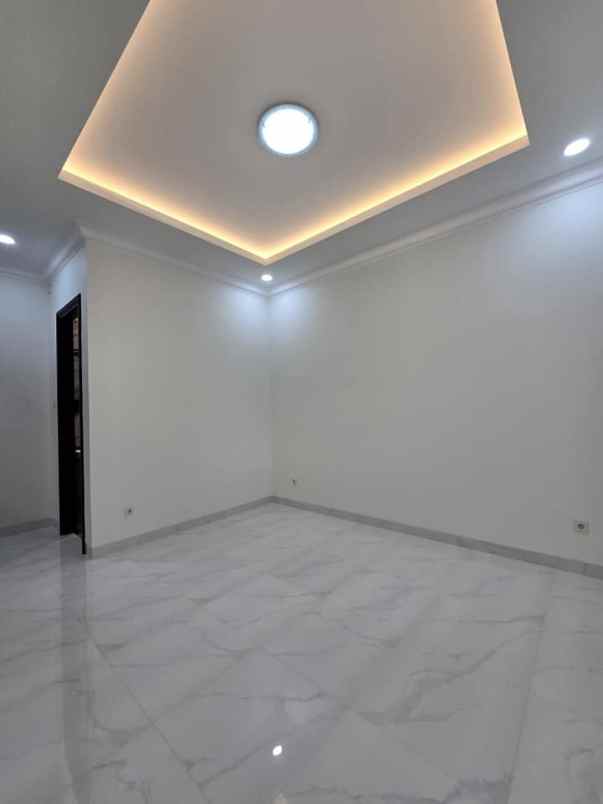 turun harga rumah mewah siap huni di pondok bambu