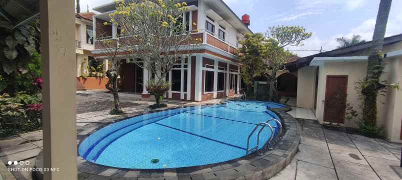 villa alamat jalan cisarua km 80