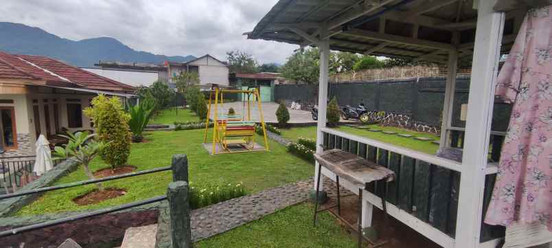 villa jalan cisarua km 80 puncak