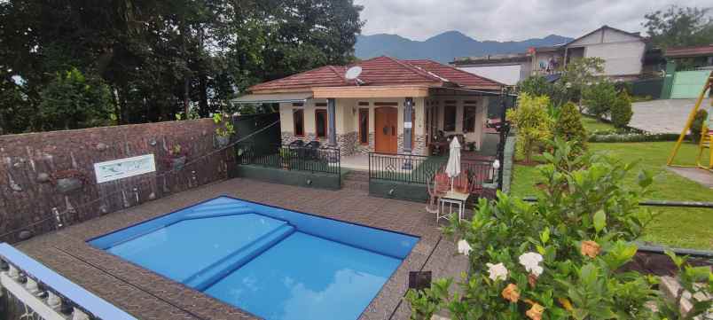 villa jalan cisarua km 80 puncak