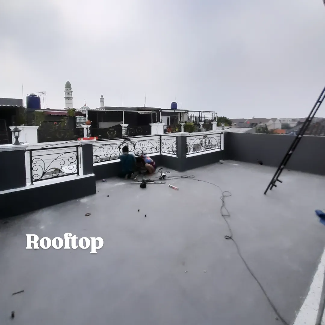 3 lantai rooftop lokasi strategis cash kpr