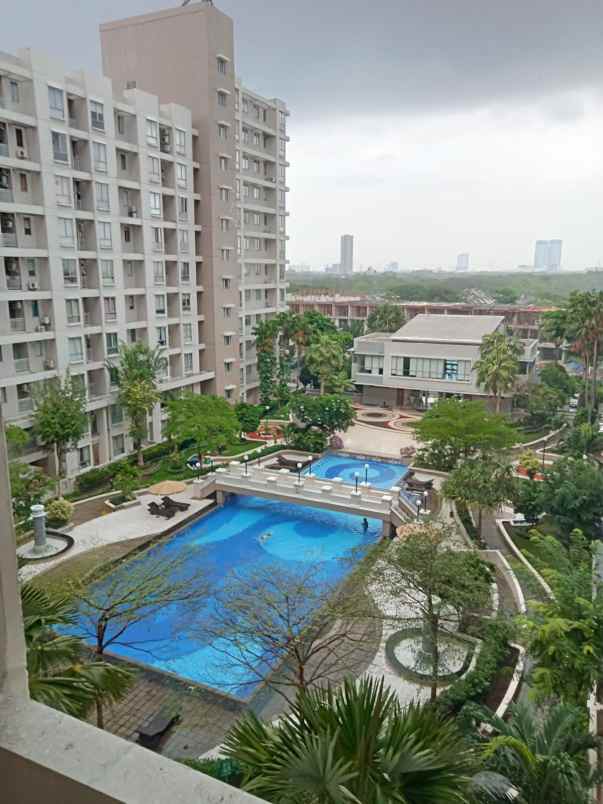 apartemen east coast lantai 6 view kolam renang